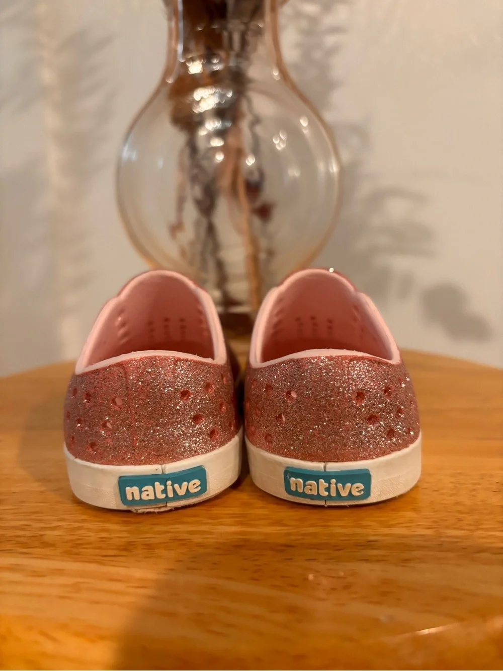 Native Shoes sparkling rose